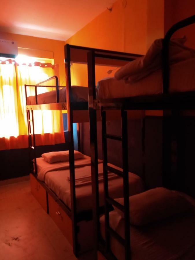 Bunk Hostel Delhi Neu-Delhi Exterior foto